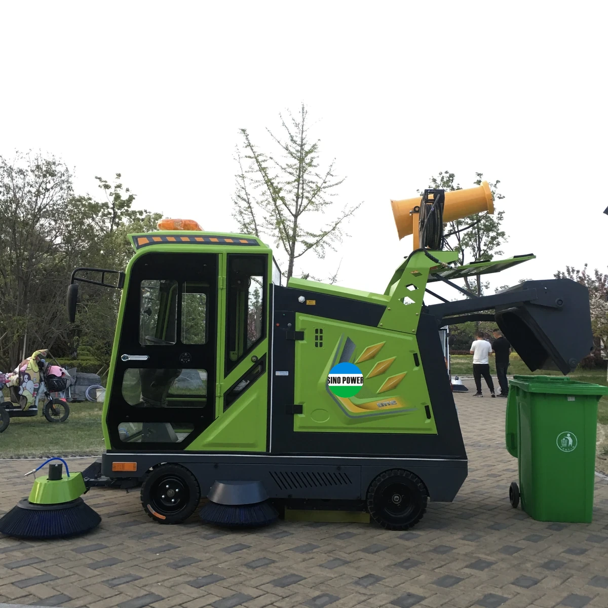 HF-WOLF-4D Four-Wheel Self-Dumping Sweeper
